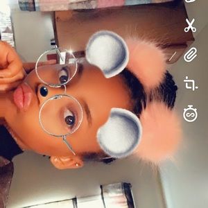 Meet your Posher, Amayia